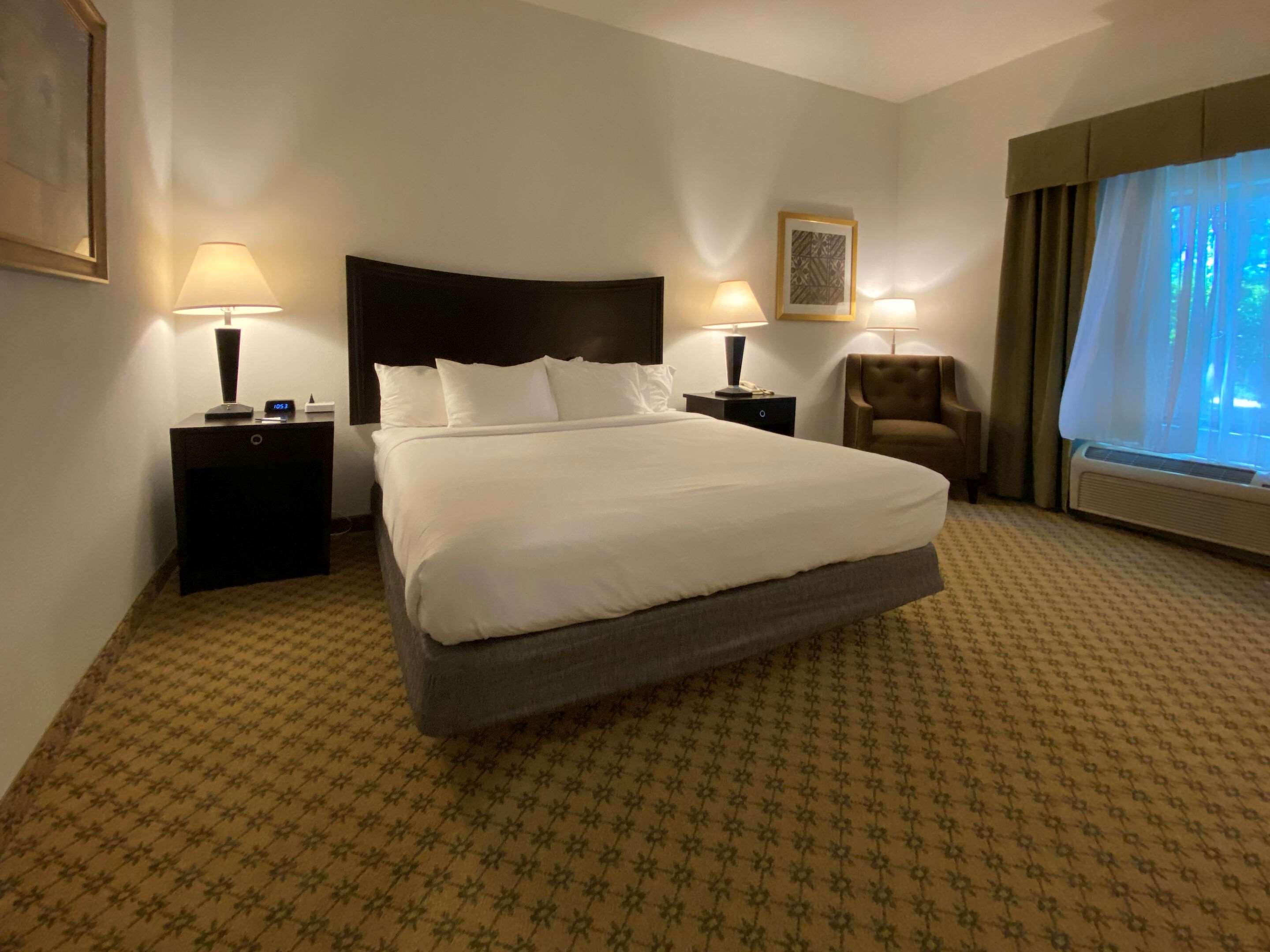 Comfort Inn & Suites Честертаун Экстерьер фото
