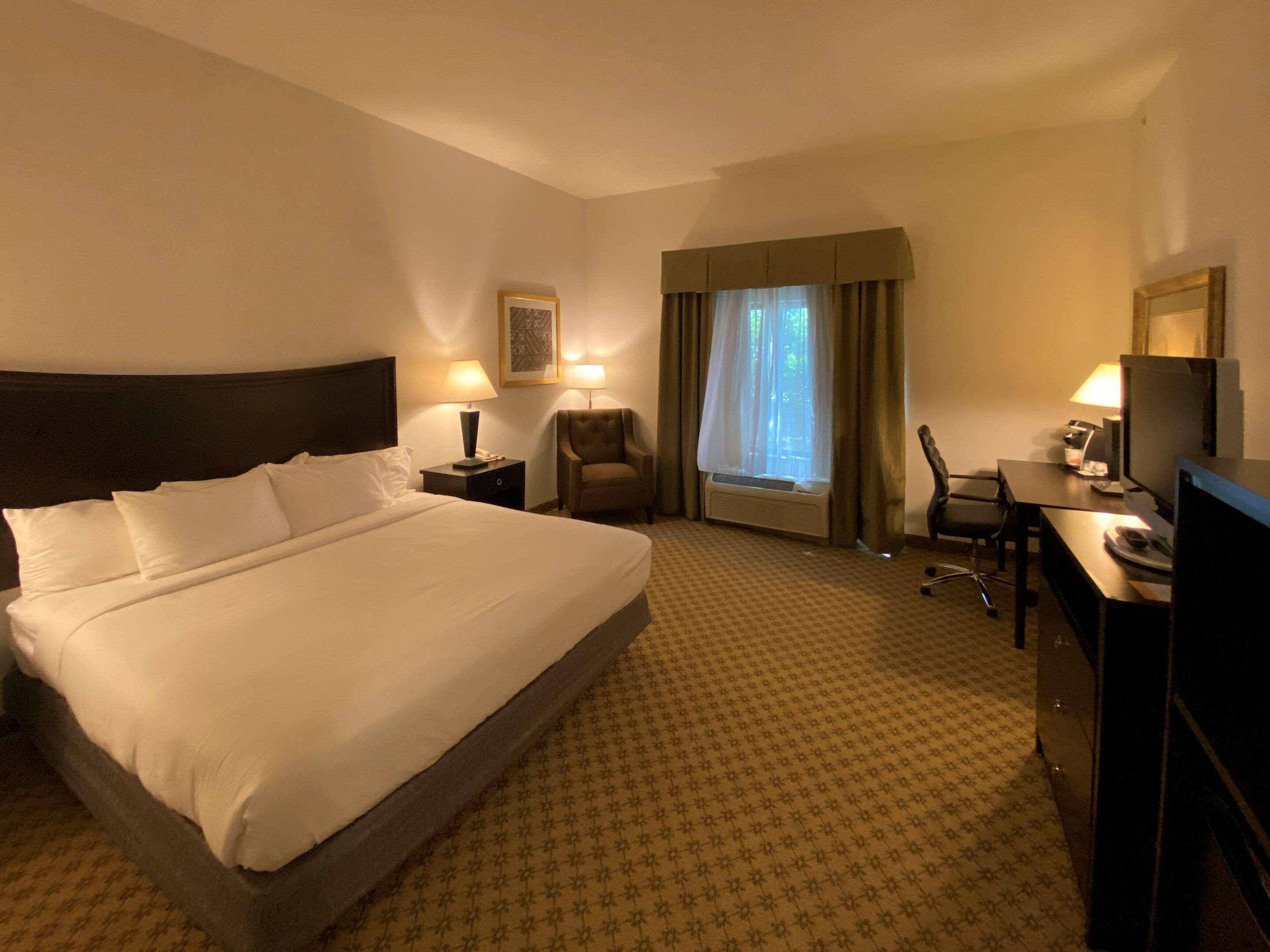 Comfort Inn & Suites Честертаун Экстерьер фото