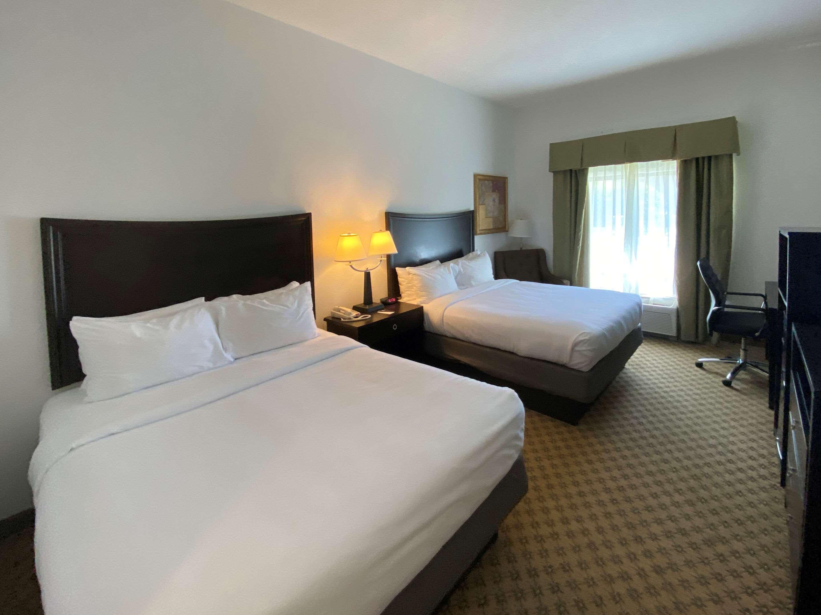 Comfort Inn & Suites Честертаун Экстерьер фото