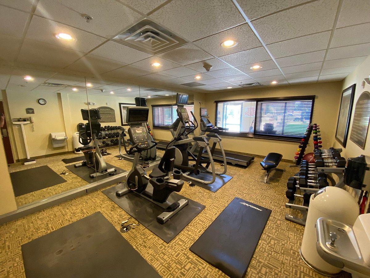 Comfort Inn & Suites Честертаун Экстерьер фото