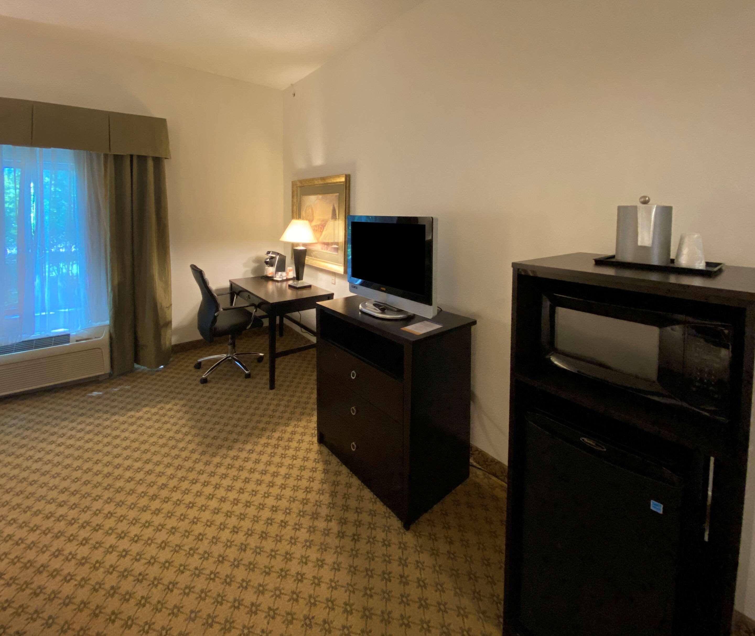 Comfort Inn & Suites Честертаун Экстерьер фото