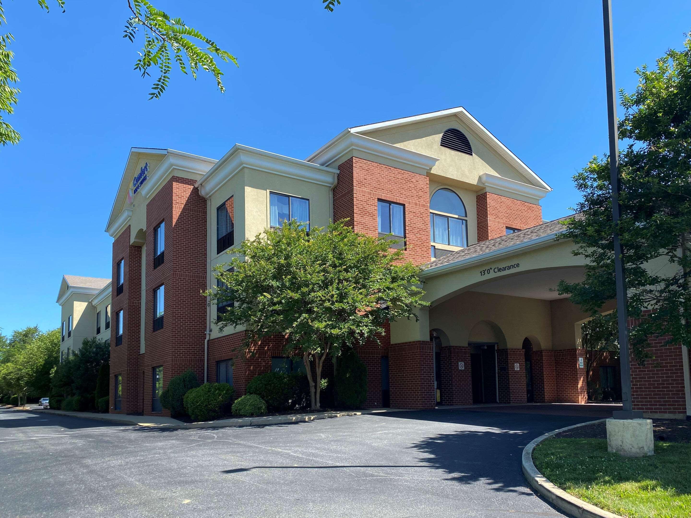 Comfort Inn & Suites Честертаун Экстерьер фото