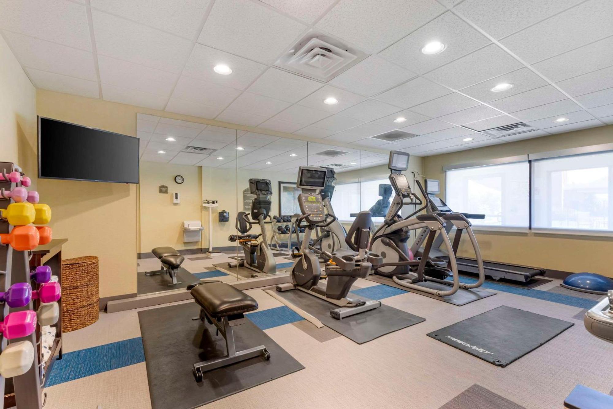 Comfort Inn & Suites Честертаун Экстерьер фото