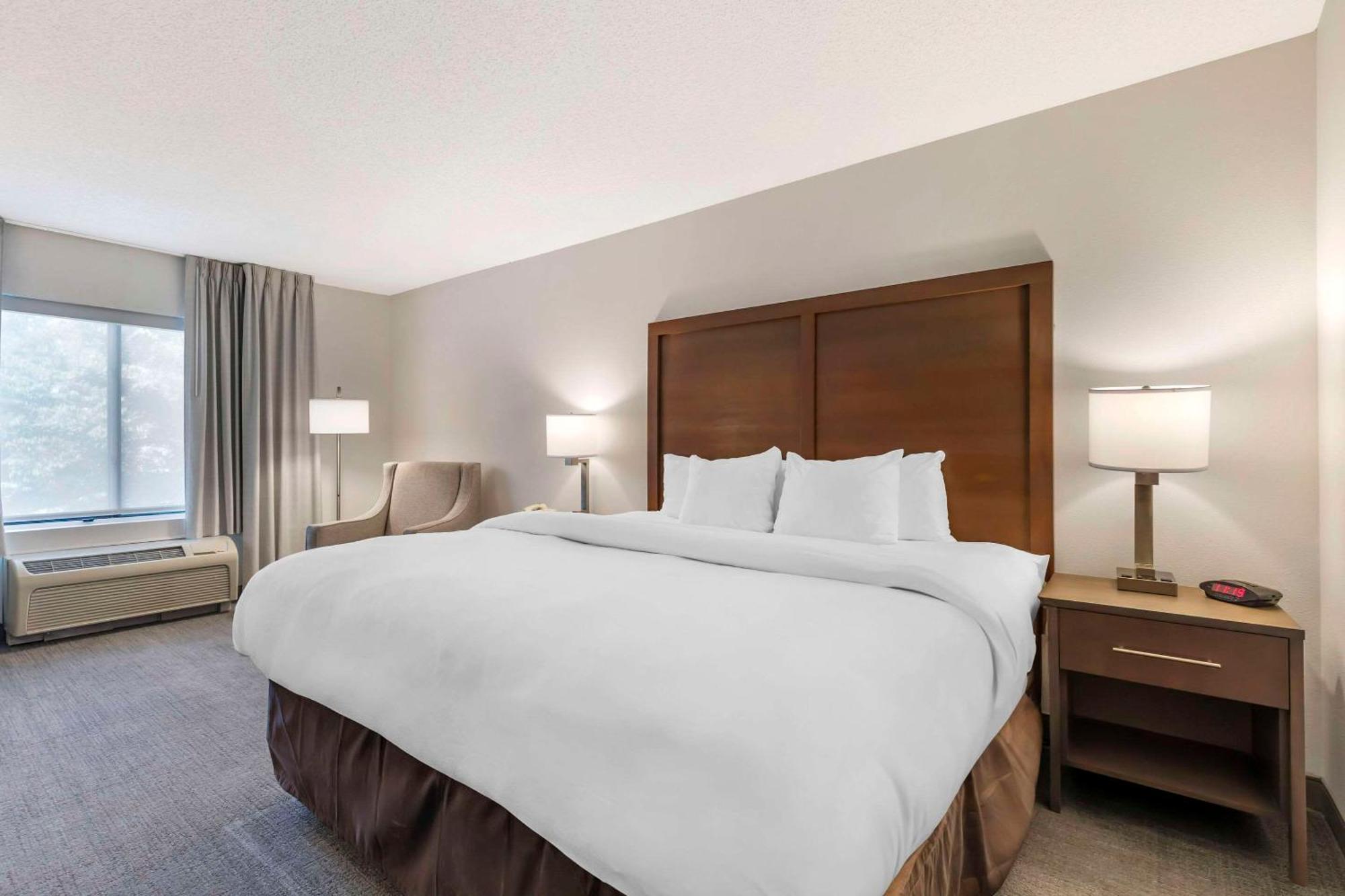 Comfort Inn & Suites Честертаун Экстерьер фото